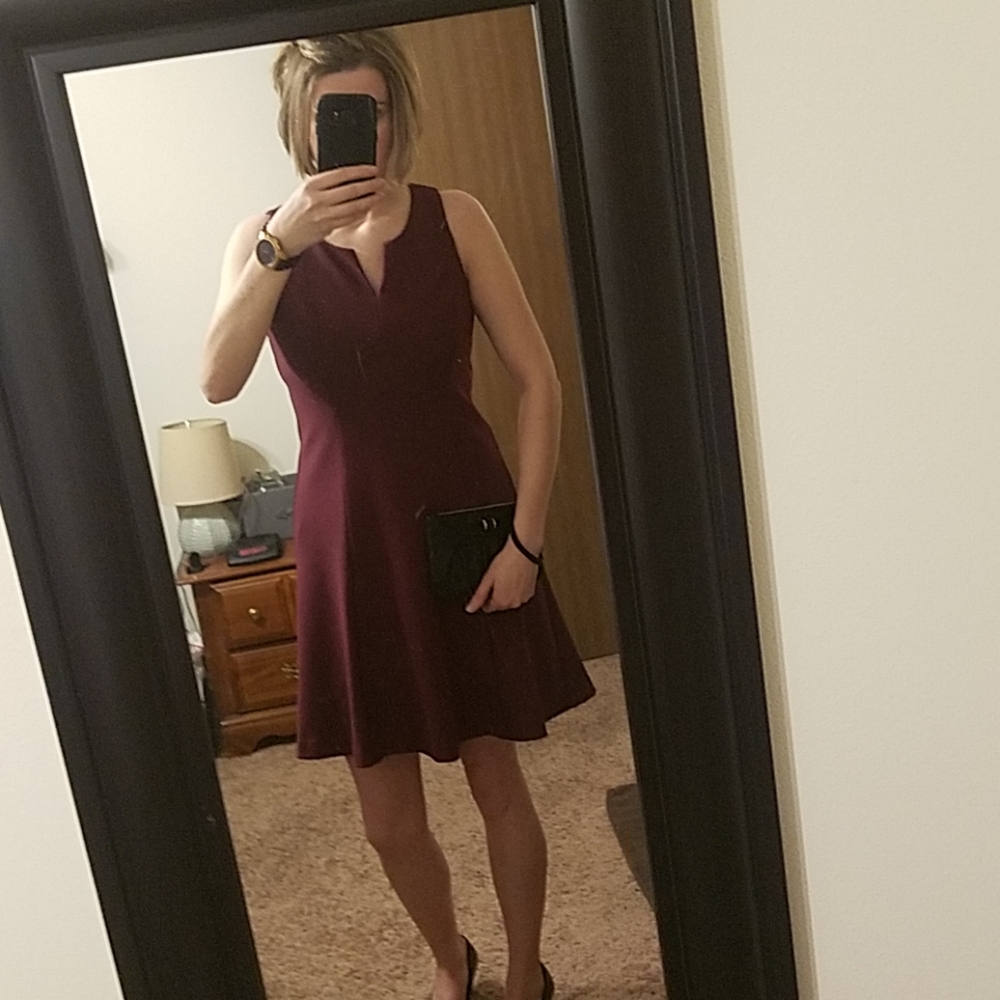White House Black Market burgundy dress size 4